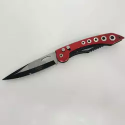 Нож раскладной красная ручка дырки 4-42 21 см